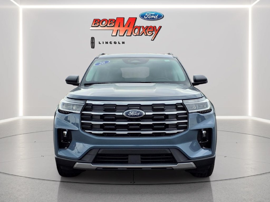Used 2026 Ford Explorer Active w/ Active Comfort Package AWD/4WD image 2