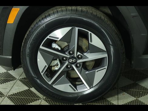 Used 2025 Hyundai Tucson SEL image 12