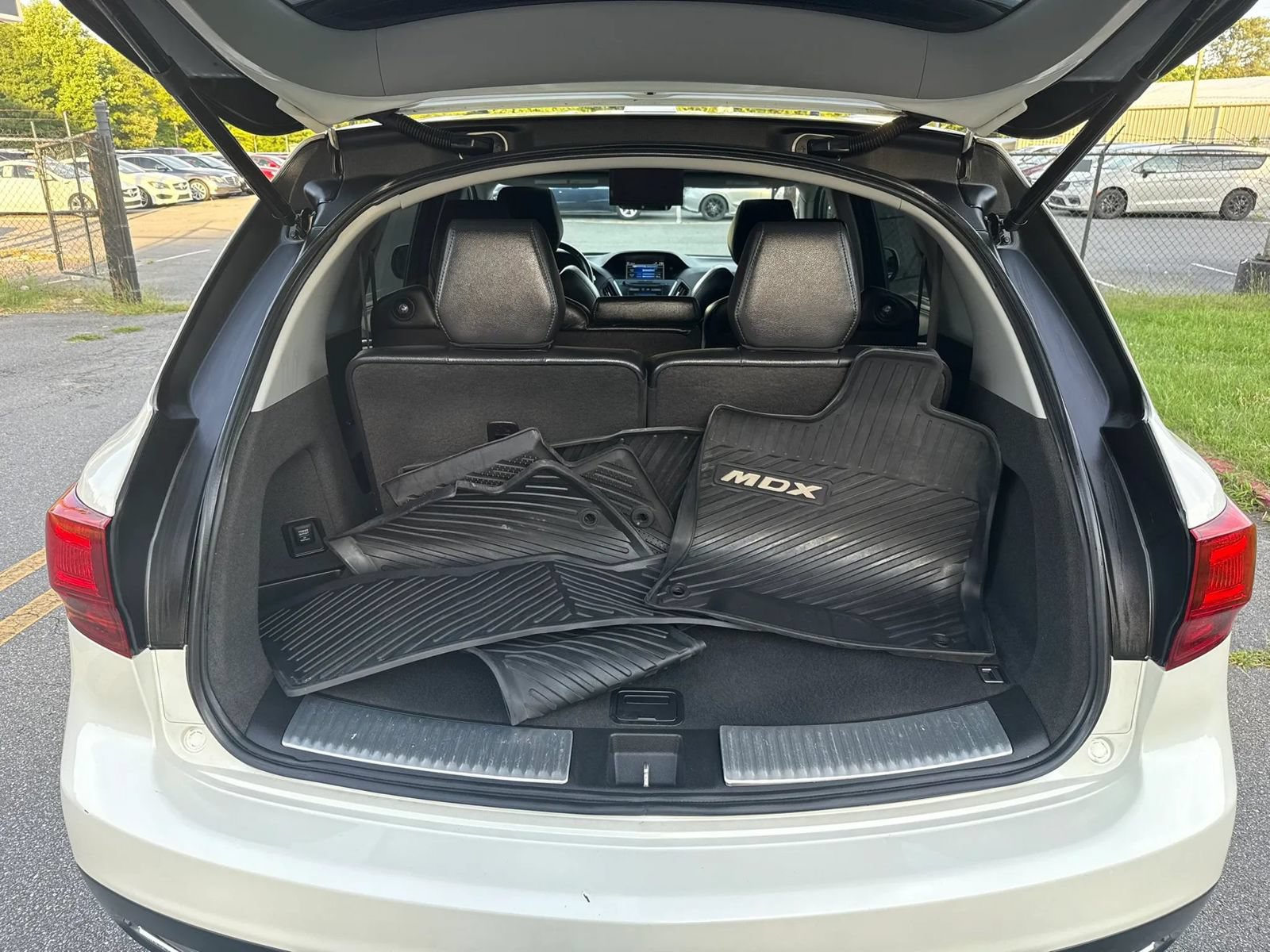 Used 2016 Acura MDX w/ Tech & Entertainment Pkg AWD/4WD image 44