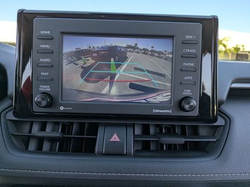 Used 2021 Toyota RAV4 XLE image 13