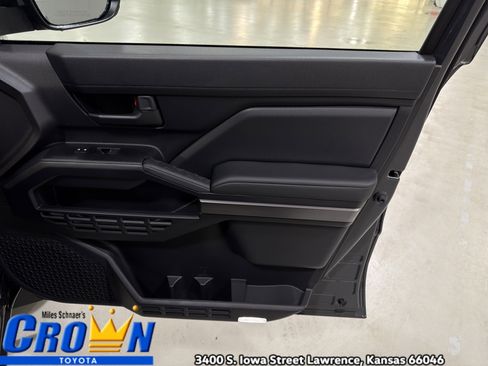 New 2026 Toyota 4Runner SR5 image 38