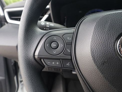 Used 2026 Toyota Corolla LE FWD image 17