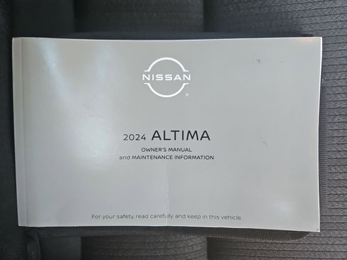 Used 2024 Nissan Altima 2.5 S image 29
