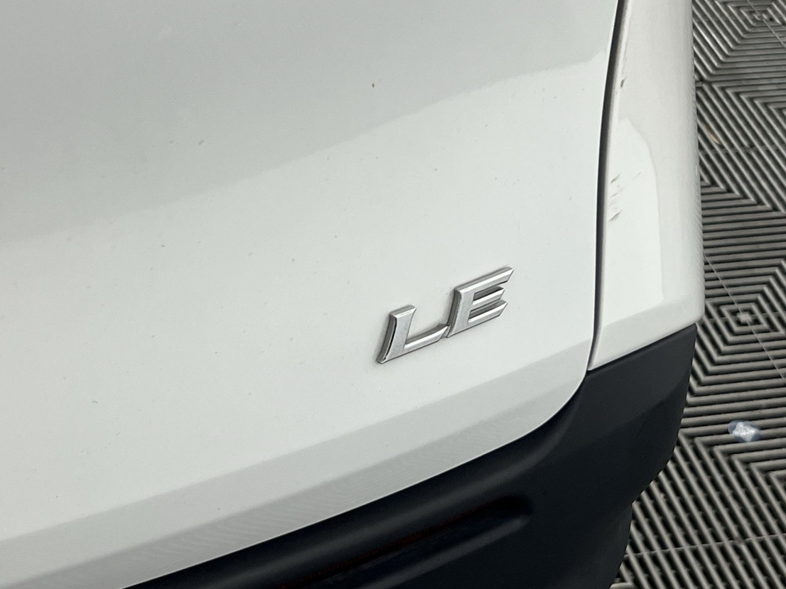 Used 2025 Toyota Sienna LE FWD image 28