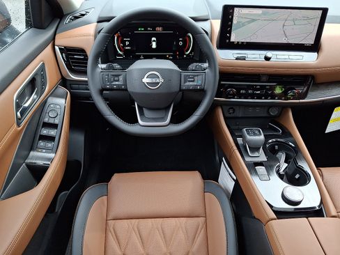 New 2026 Nissan Rogue Platinum w/ Platinum Premium Package AWD/4WD image 8