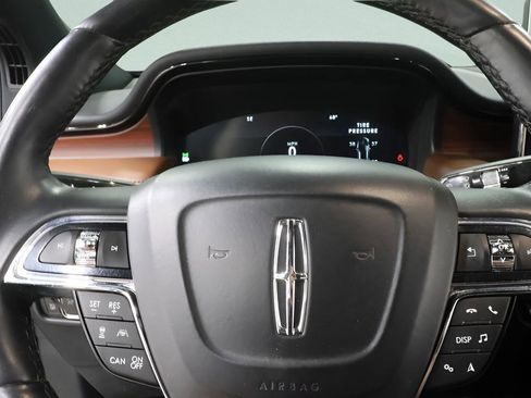Used 2023 Lincoln Nautilus Reserve w/ Equipment Group 201A AWD/4WD image 15