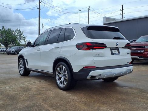 Used 2025 BMW X5 sDrive40i w/ Premium Package RWD image 2