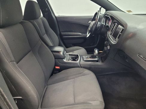 Used 2017 Dodge Charger SXT image 21