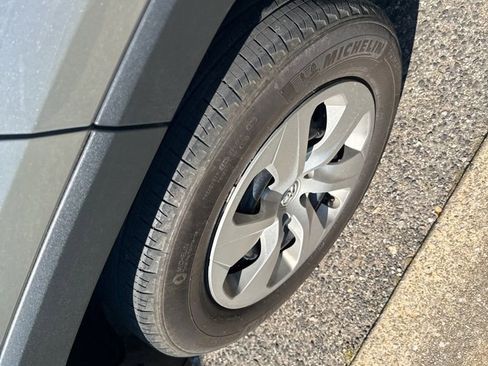 Used 2023 Toyota RAV4 LE image 16