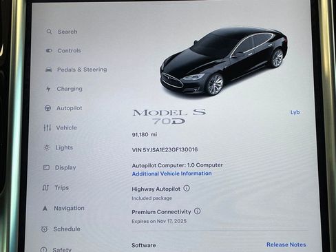 Used 2016 Tesla Model S 70D image 30