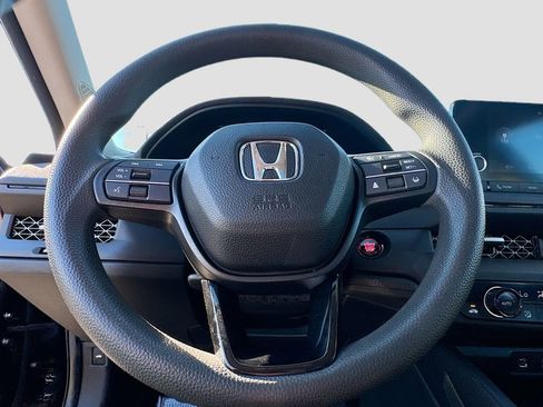 Used 2023 Honda Accord EX image 10