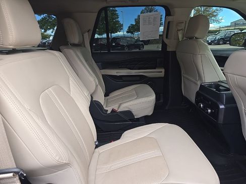 Used 2024 Ford Expedition Max Platinum AWD/4WD image 11