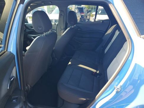 Used 2024 Chevrolet Trax RS w/ Driver Confidence Package FWD image 11