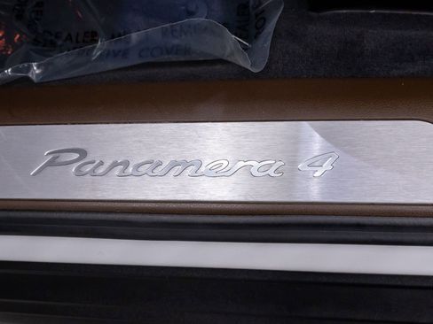 Used 2021 Porsche Panamera 4 w/ Premium Package AWD/4WD image 15