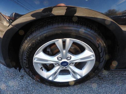 Used 2014 Ford Focus SE image 15