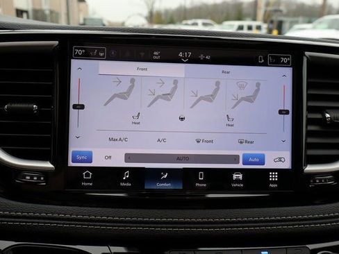 New 2026 Chrysler Pacifica Select w/ S Appearance Package FWD image 20