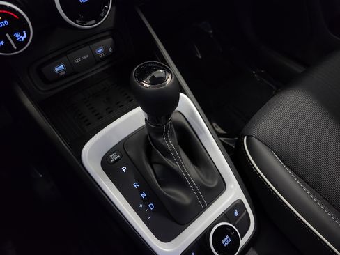 New 2026 Hyundai Venue SEL FWD image 10
