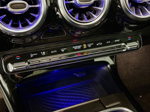 Used 2021 Mercedes-Benz CLA 250 CLA 250 w/ Premium Package image 23