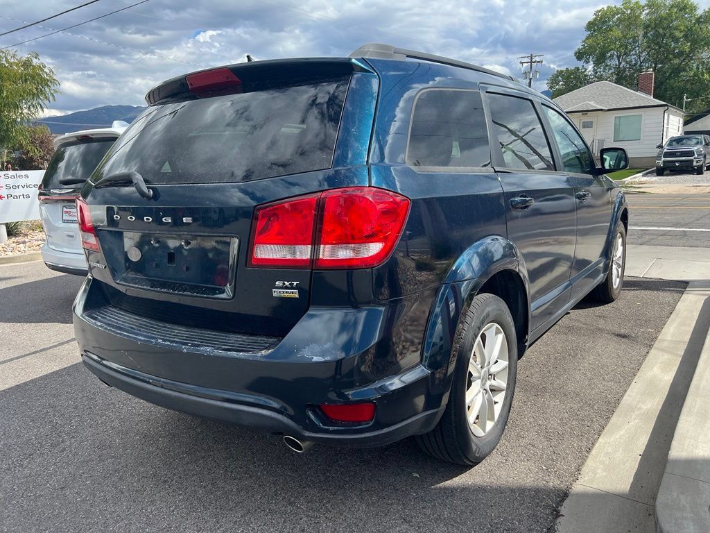 Used 2015 Dodge Journey SXT w/ Flexible Seating Group FWD image 5