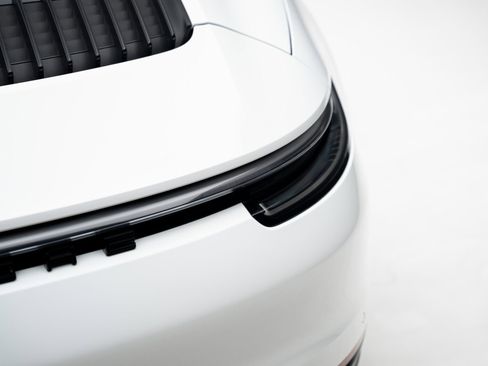 Used 2020 Porsche 911 Carrera image 29