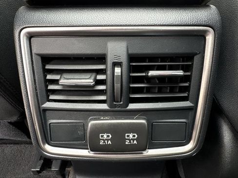 Certified 2023 Subaru Forester Premium AWD/4WD image 28