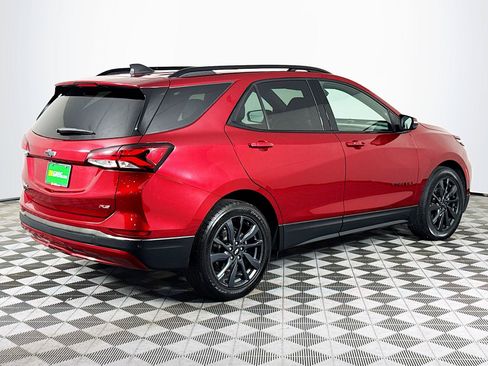 Used 2022 Chevrolet Equinox RS w/ Infotainment Package FWD image 8
