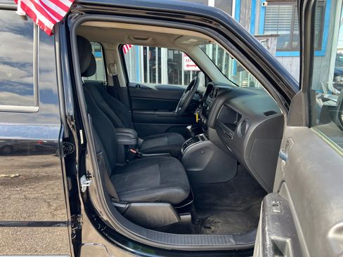 Used 2015 Jeep Patriot Sport w/ Power Value Group image 12