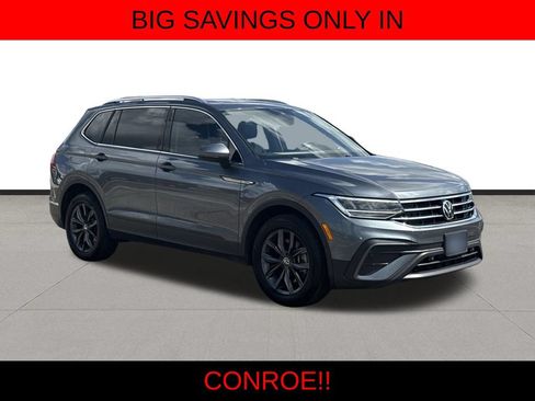 Used 2022 Volkswagen Tiguan SE FWD image 3