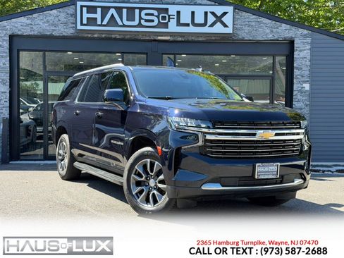 Used 2021 Chevrolet Suburban LT AWD/4WD image 2