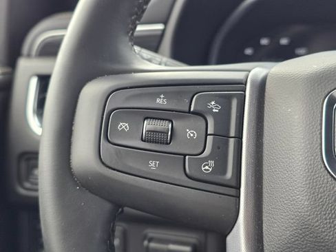 Used 2024 GMC Yukon SLT w/ SLT Luxury Package AWD/4WD image 35