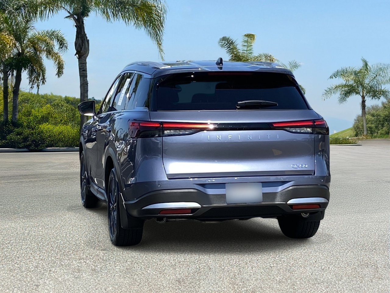 Certified 2027 INFINITI QX60 Luxe w/ Cargo Package FWD image 4