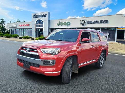 Used 2024 Toyota 4Runner Limited AWD/4WD image 2