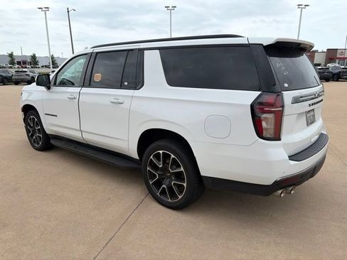 Used 2022 Chevrolet Suburban RST w/ Sport Performance Package AWD/4WD image 4
