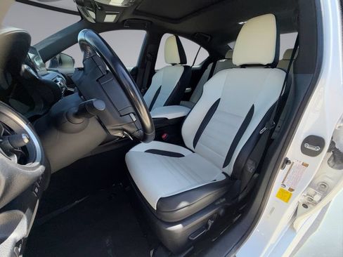 Used 2022 Lexus IS 350 F Sport RWD image 30