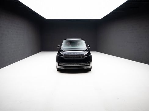 Used 2024 Land Rover Range Rover Long Wheelbase Autobiography AWD/4WD image 84