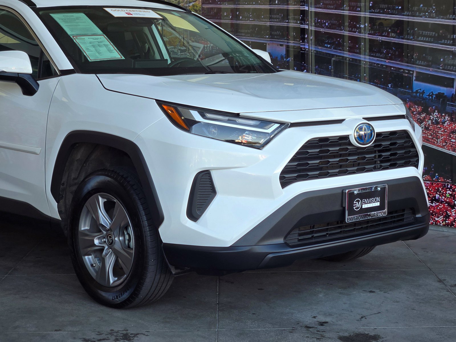 Certified 2024 Toyota RAV4 LE AWD/4WD image 2