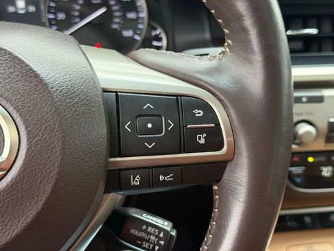 Used 2017 Lexus ES 350 w/ Luxury Package image 31