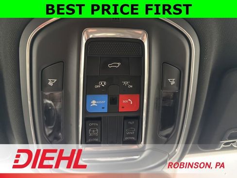 New 2026 Jeep Grand Cherokee Laredo X AWD/4WD image 32