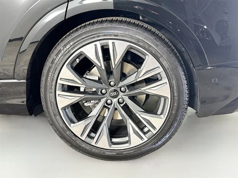 New 2026 Audi Q8 Premium Plus image 33