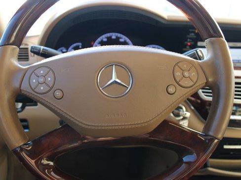 Used 2013 Mercedes-Benz S 550 4MATIC image 50