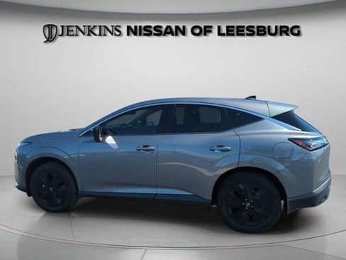 Certified 2025 Nissan Murano SV FWD image 10