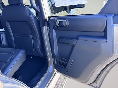New 2025 Ford Bronco Outer Banks image 27