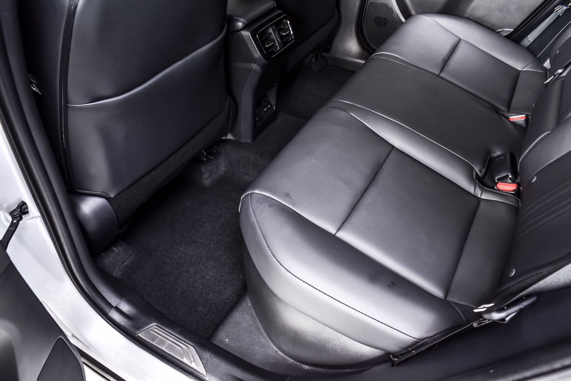 Used 2025 Lexus NX 350h AWD w/ Cold Area Package image 18