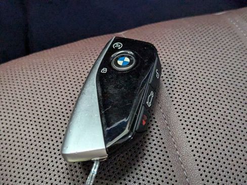 Used 2023 BMW 740i RWD image 24