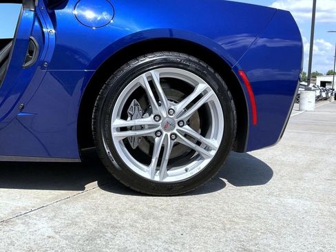 Used 2017 Chevrolet Corvette Stingray Coupe w/ 2LT Preferred Equipment Group RWD image 19