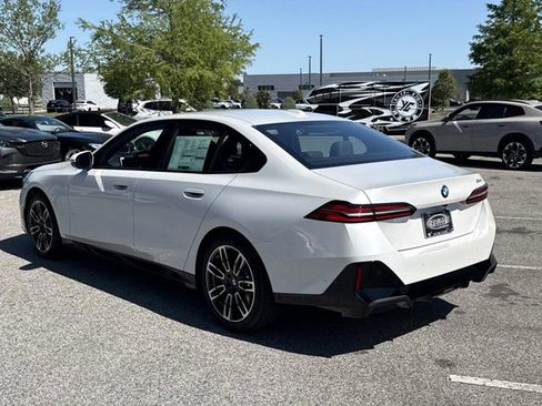 New 2027 BMW 530i RWD image 5