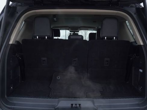 Used 2023 Ford Expedition XLT image 17