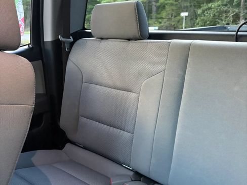 Used 2019 Chevrolet Silverado 1500 Custom w/ Custom Convenience Package AWD/4WD image 19