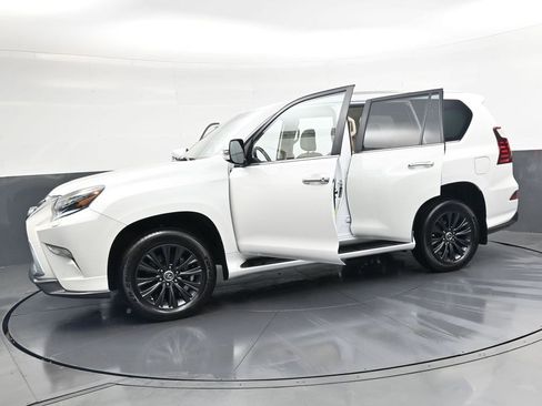 Used 2021 Lexus GX 460 Premium AWD/4WD image 40