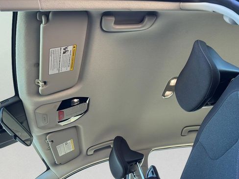 Certified 2025 Kia K4 image 20